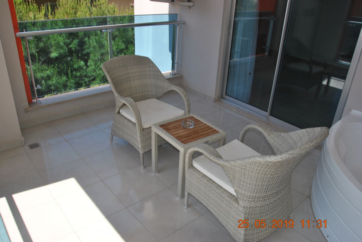 imagini hotel LONICERA RESORT